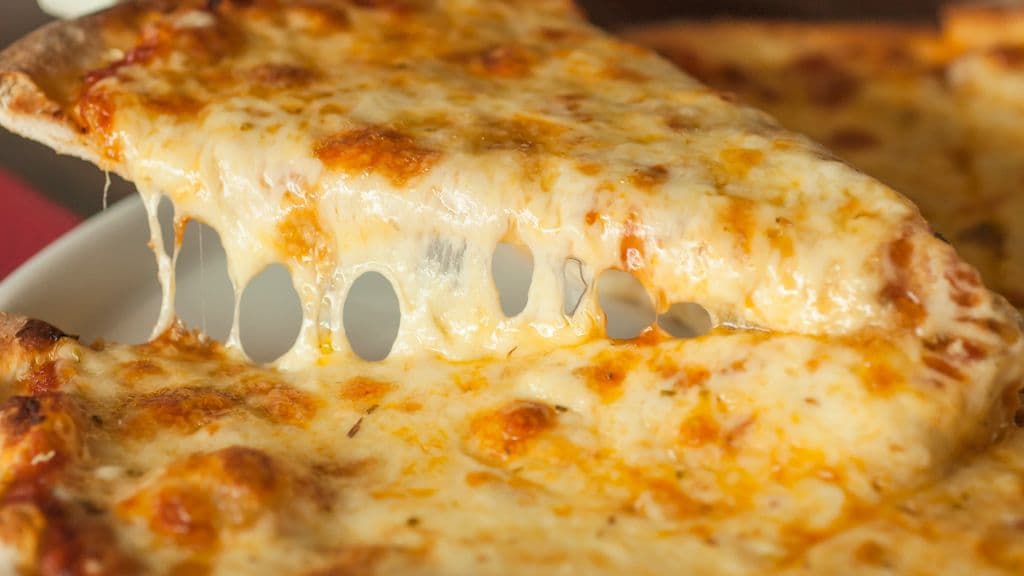 Pizza au boeuf et au comté